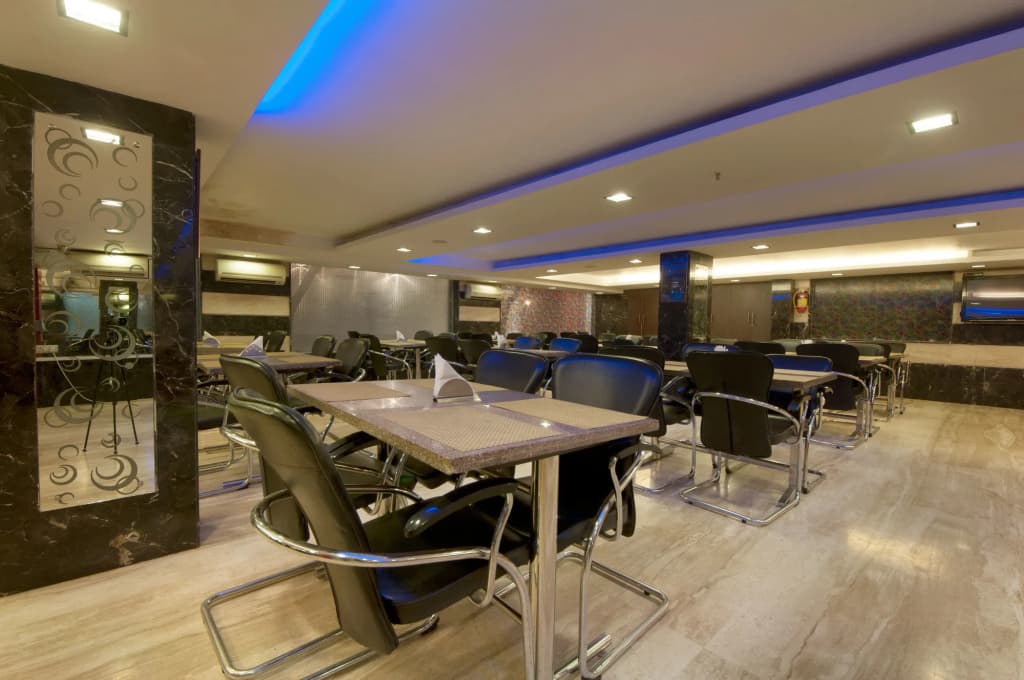 Hotel Amaltas International by Orion Hotels - photo 16