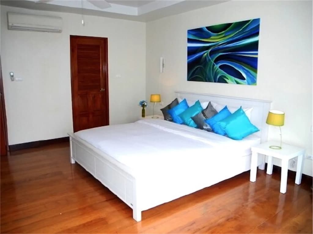 Sunrise 3 bedrooms Spacious Apartment - main photo
