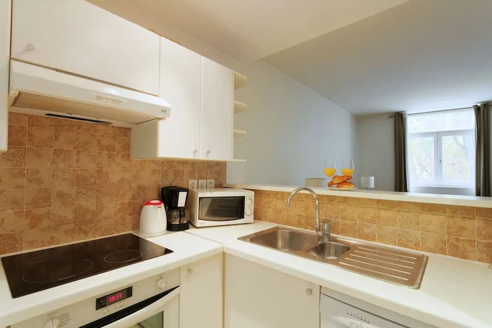 Parc Monceau - Courcelles Apartment - photo 17