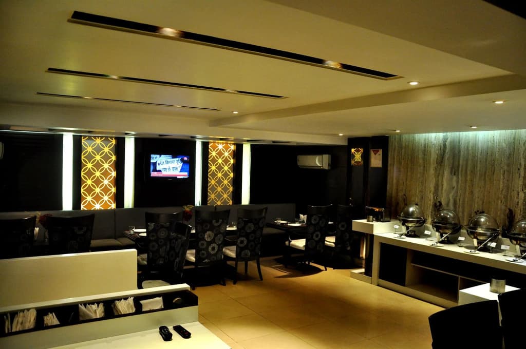 Hotel Jewel Palace - photo 11