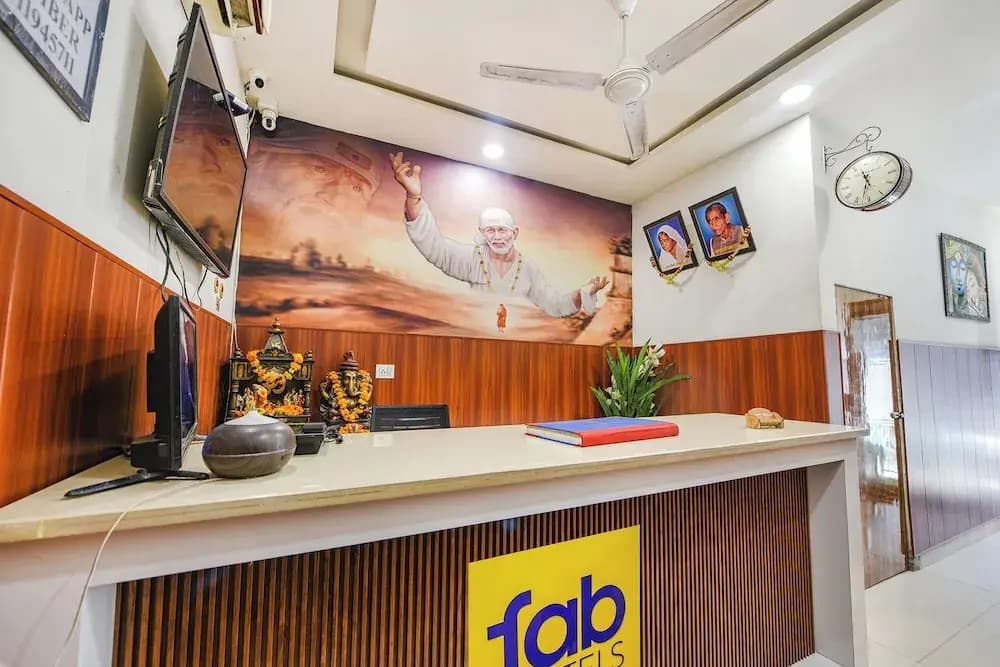 Fabhotel Shri Sai Dx - photo 2