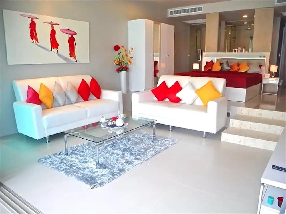 The Ark Karon 1 bedroom Apartment Pool Access - photo 2
