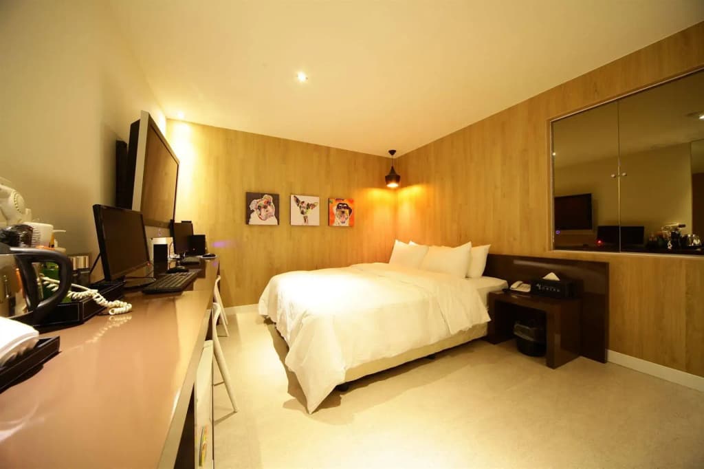 Sheel Hotel(쉴호텔) - photo 4