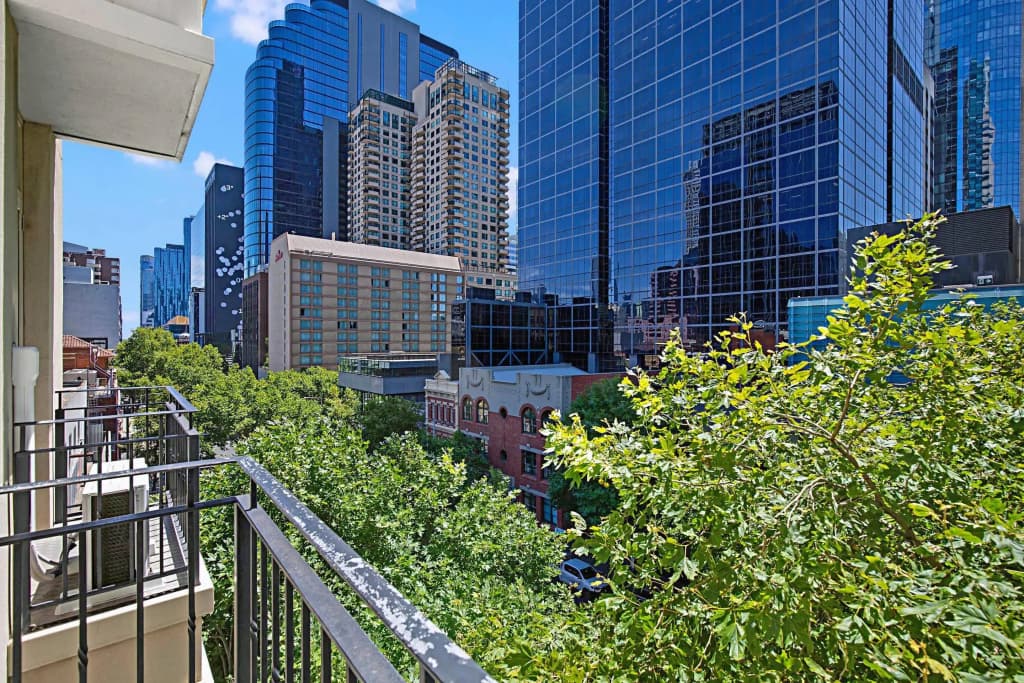 Comfort Apartments Melbourne Central - photo 21
