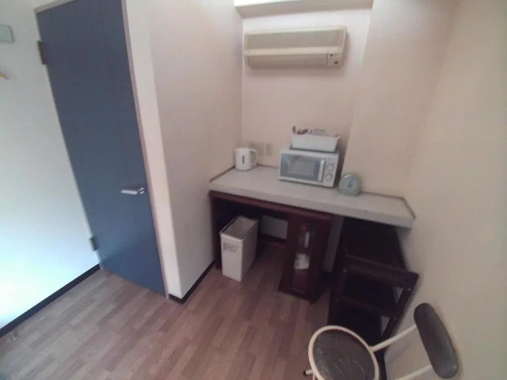 Miki Hall Akabane - photo 5