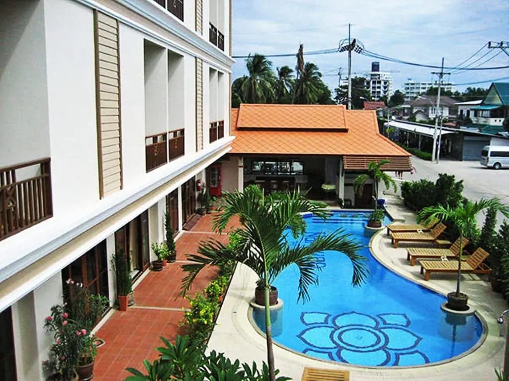 Narawan Hotel - photo 17