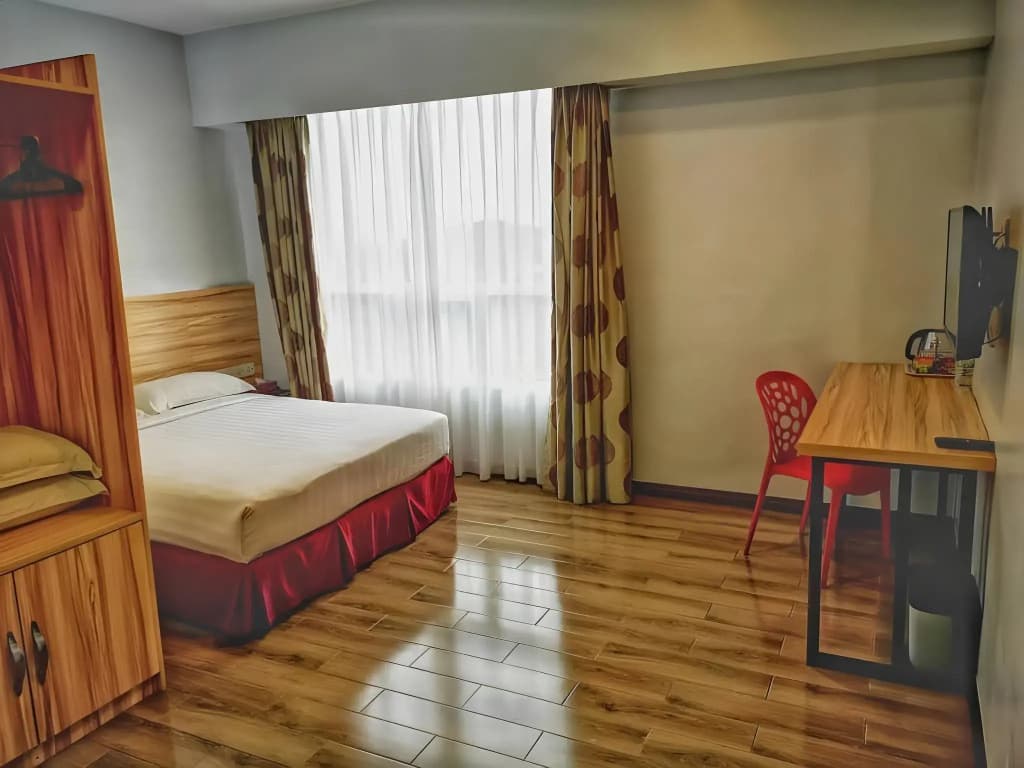 City Garden Hotel - photo 5