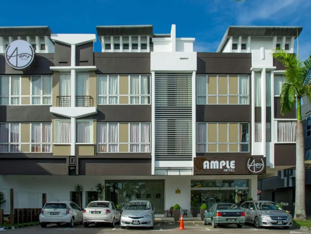 Ample Hotel - main photo