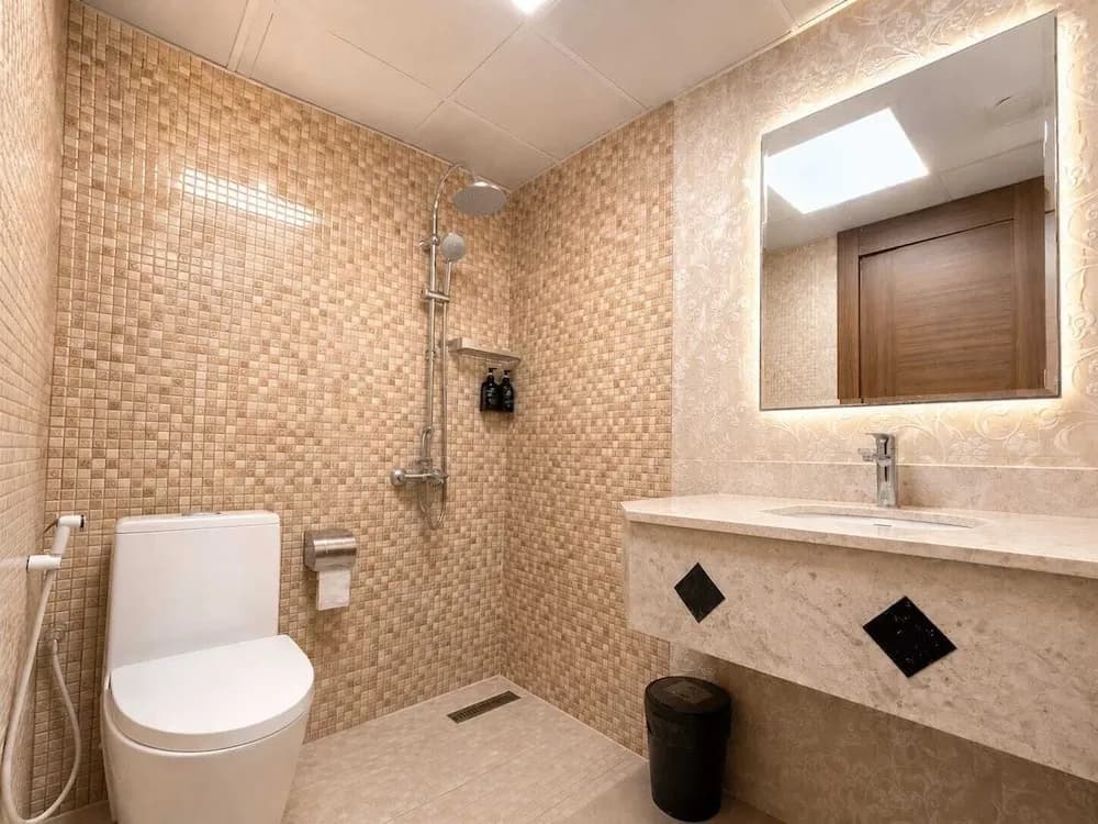 Diamond Star Hotel - photo 9