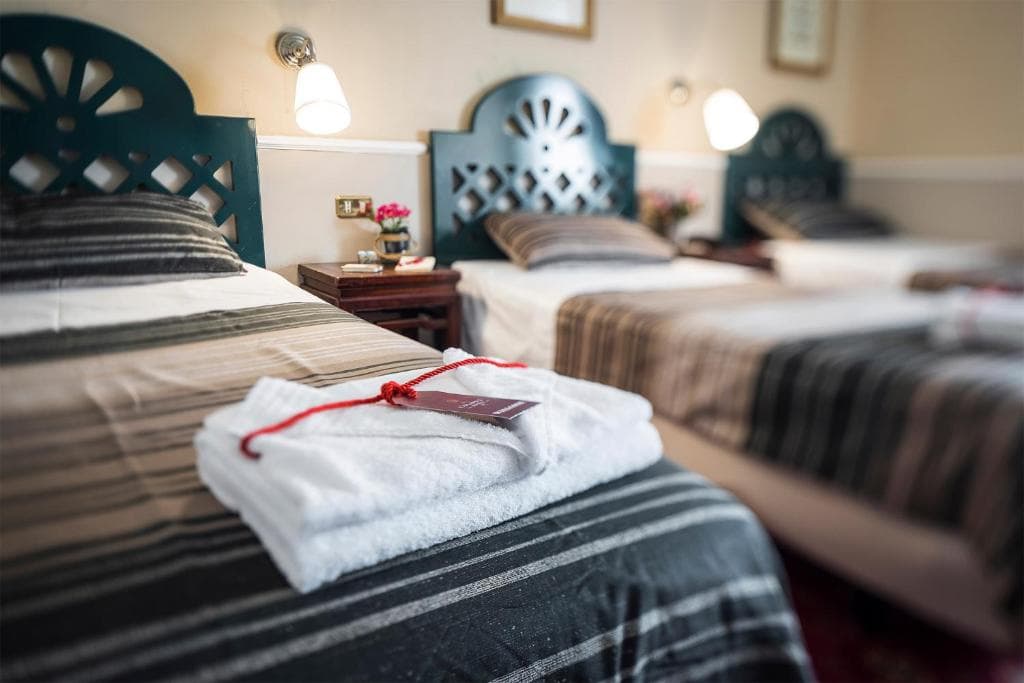 Colony Hotel - photo 8