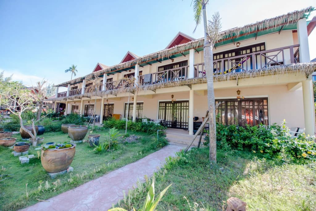 Banana Beach Resort - main photo