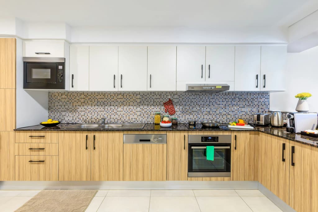 Somerset West Bay Doha - photo 32