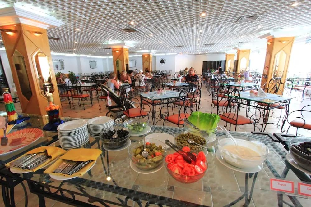 Beach Hotel Sharjah - photo 9