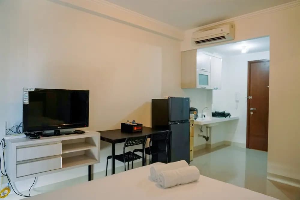 Modern Studio At Signature Park Grande Apartment - photo 13