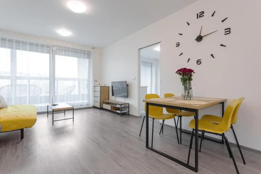 Yellow apartment with PARKING - photo 10