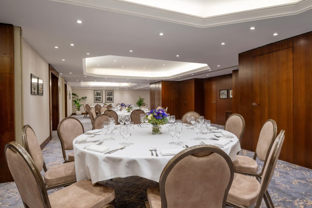 Warwick Champs-Elysées Hotel - photo 16