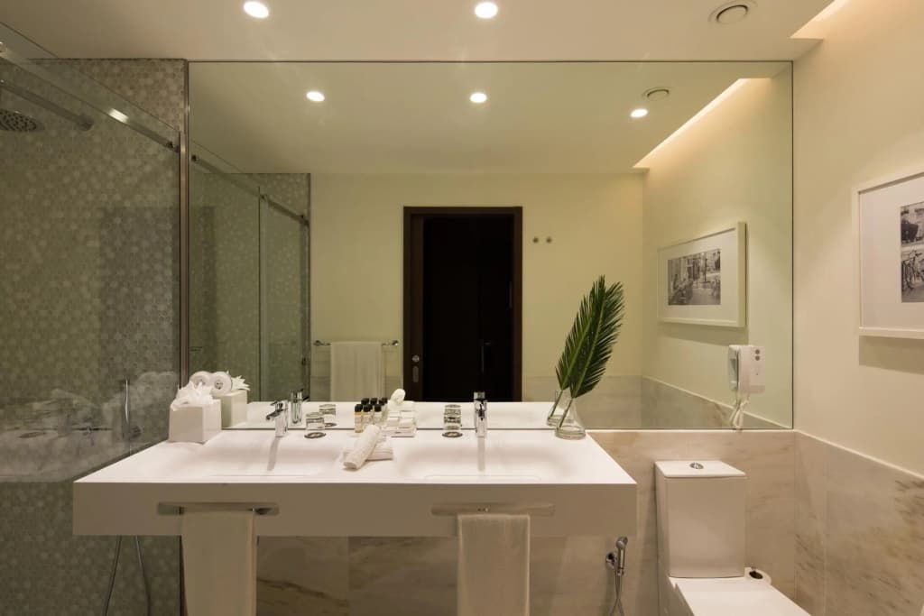 Best Western Premier The Blake Paris Gare Saint Lazare - photo 11