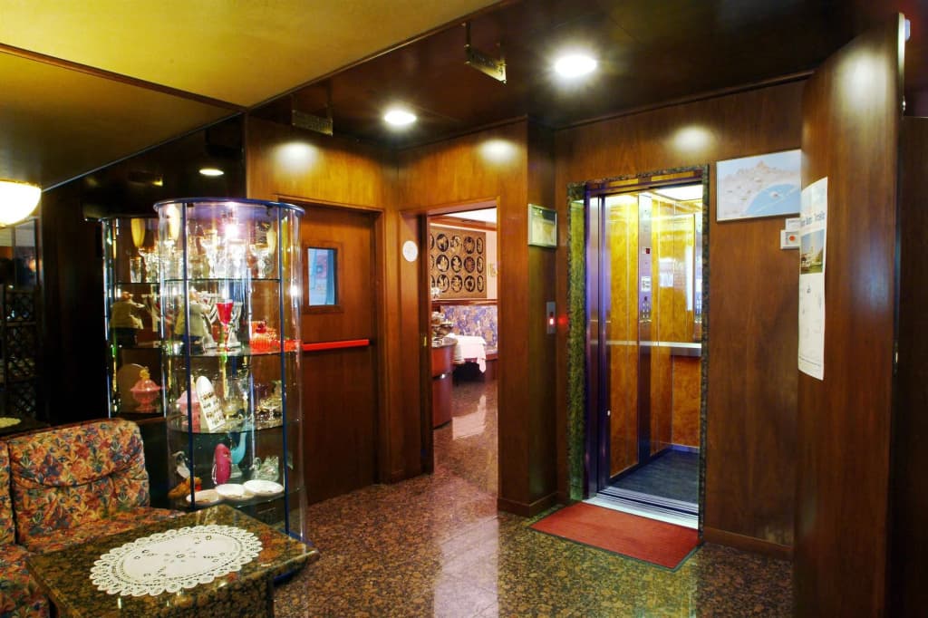 Hotel Roma - photo 11