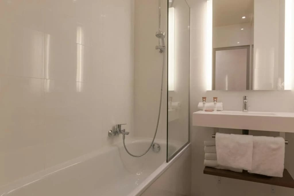 Hotel Paris Vaugirard - photo 7