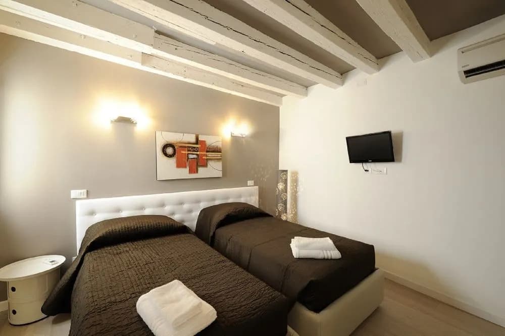 Cà Venezia Design Apartment - photo 2