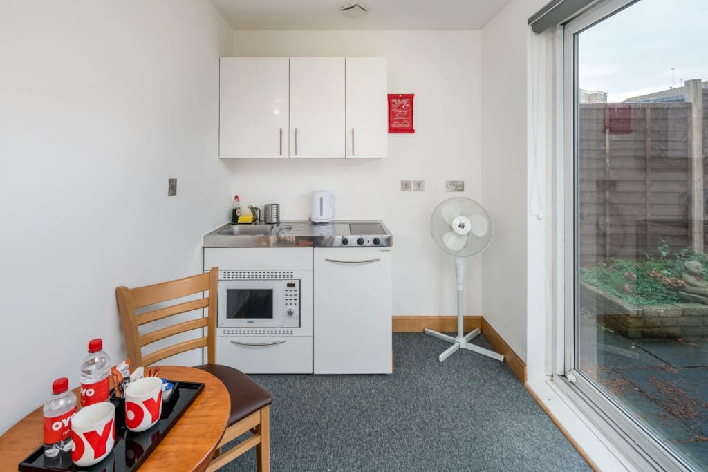 Flexistay Aparthotel Sutton - photo 13