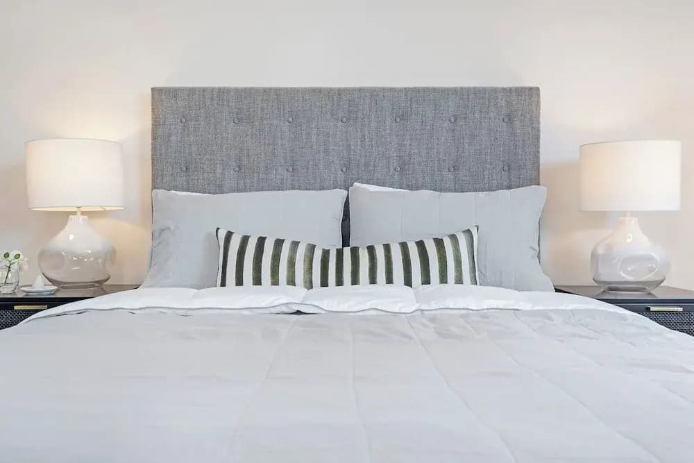 Kozyguru | Camperdown | Cozy 2-Bed Apt + Parking - photo 4