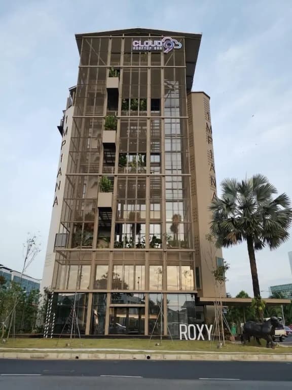 Impiana By Roxy Hotel - photo 1