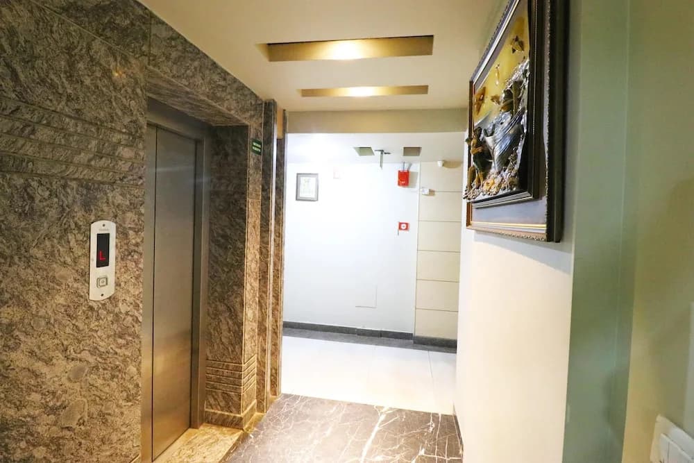 Hotel Krishna Plaza - photo 12