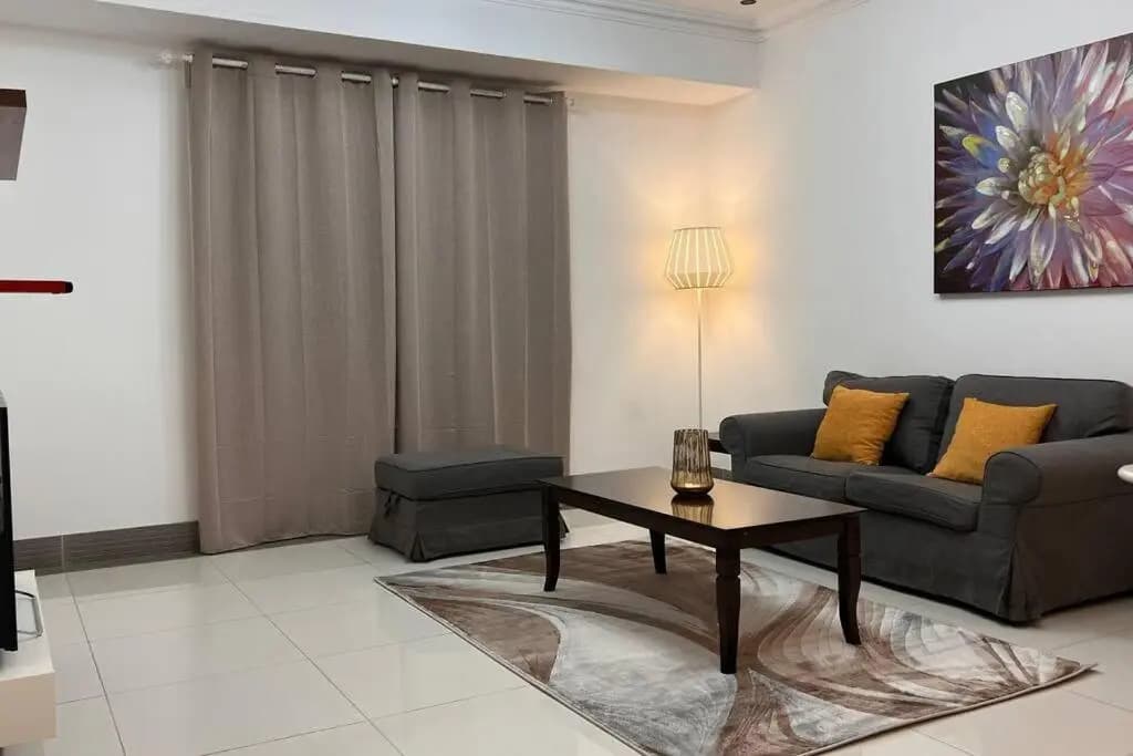 ONE Comfortable 2BR Apartment near Airport - photo 5