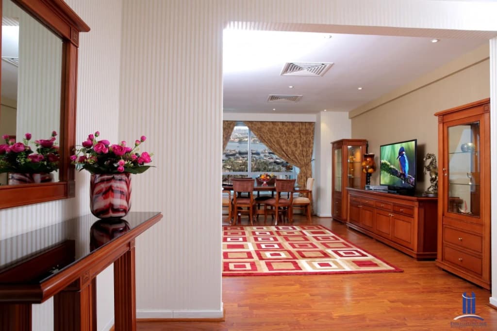 Emirates Concorde Hotel & Suites - photo 16