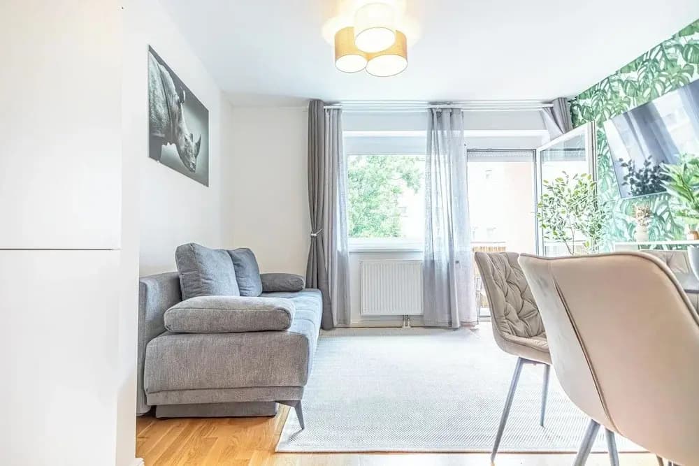 Comfortable 1BR 1LR City Center Apt - photo 6