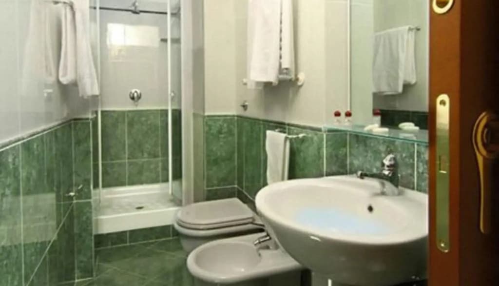 Hotel Colosseum - photo 11