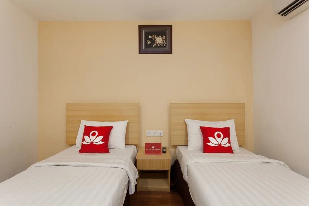 ZEN Rooms Opposite YMCA - photo 18