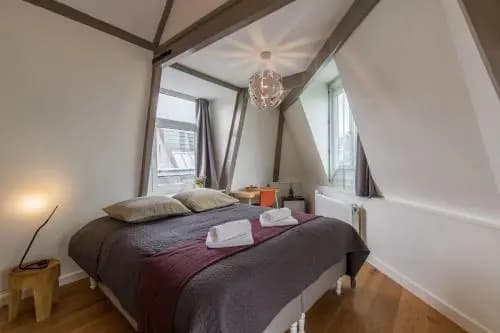 Best Location Stunning Bed and Breakfast - photo 2