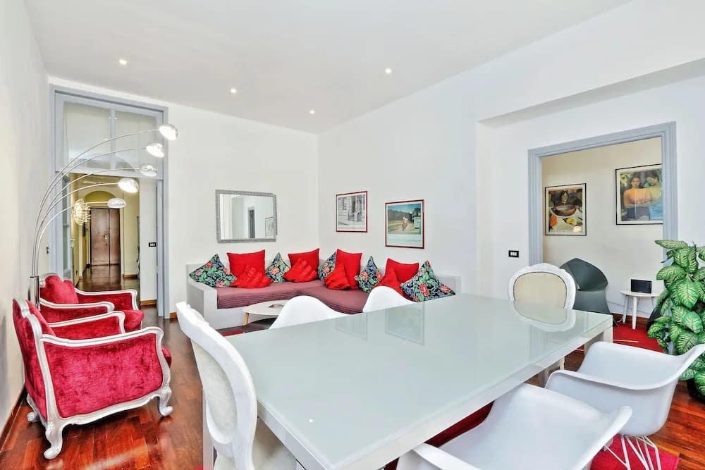 Spanish Steps Apartments - photo 4