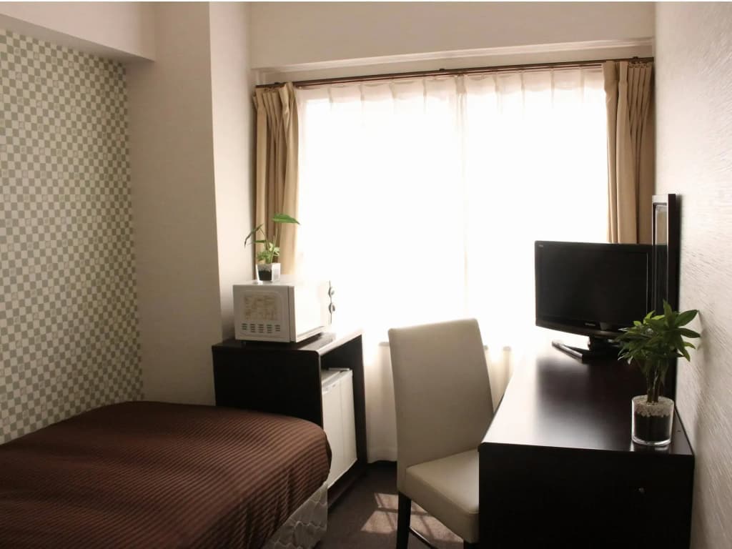 HOTEL LiVEMAX Higashi-Ueno - photo 2