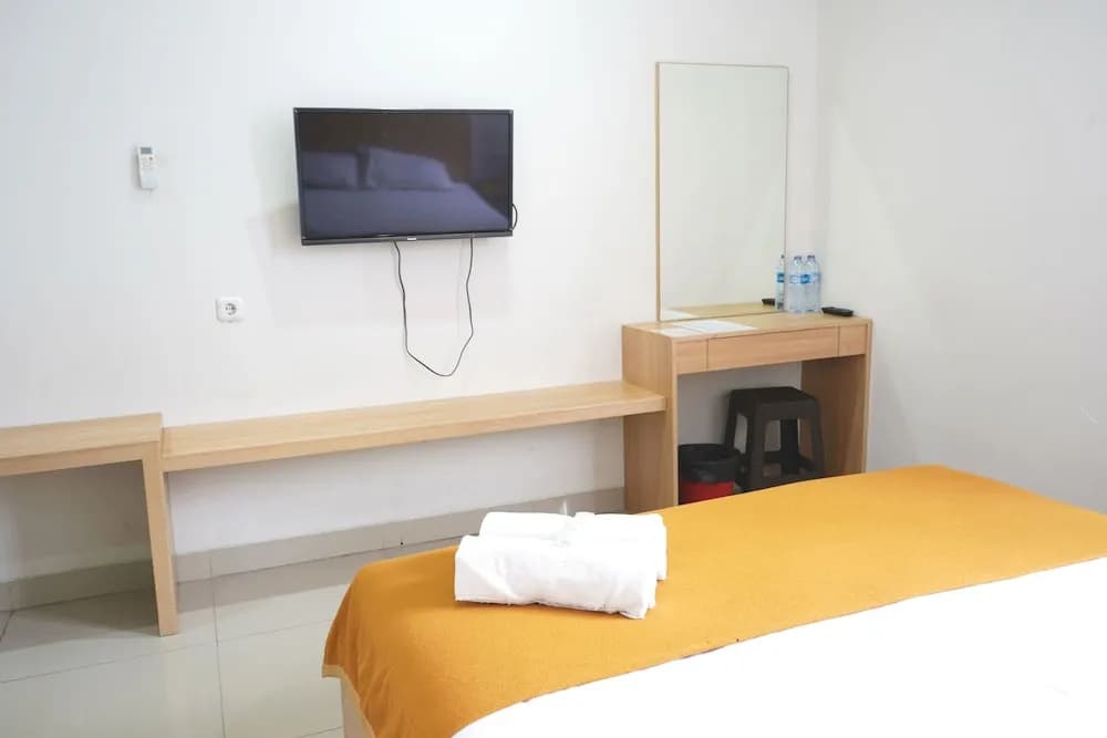 UROOMS Tanah Abang - photo 6