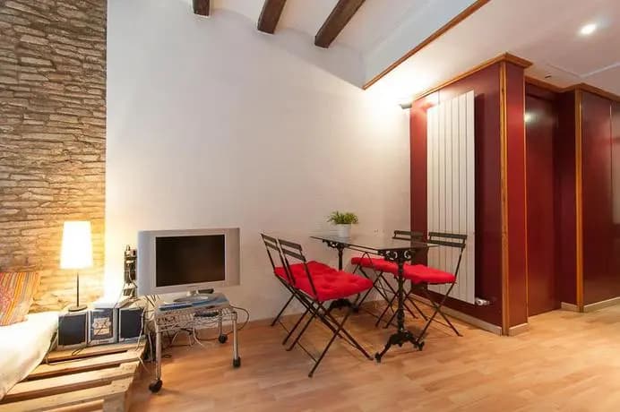 Rent a Flat in Barcelona Born - photo 3