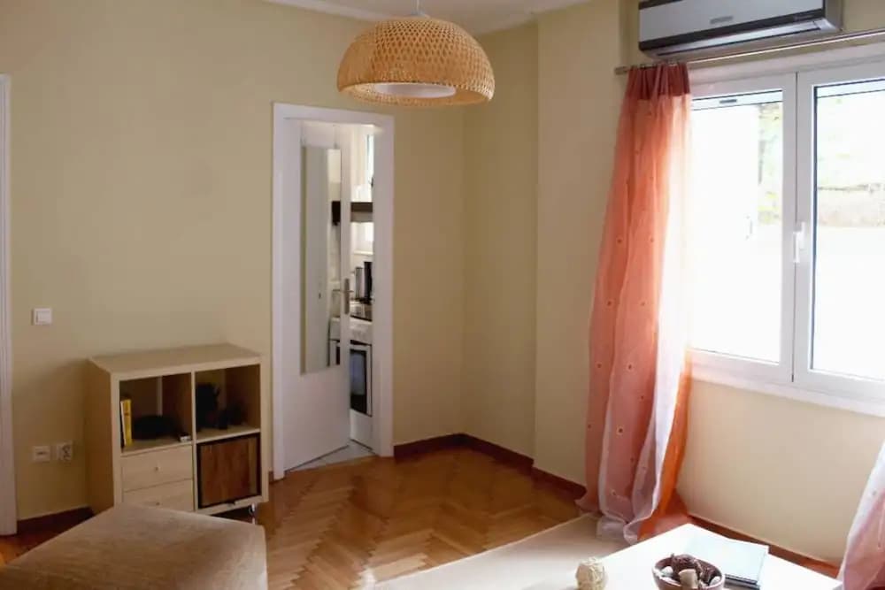 Affordable Studio behind Acropolis Museum - photo 2
