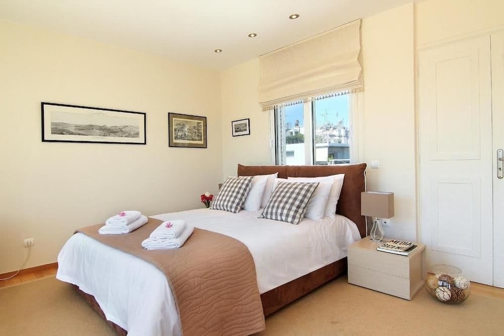 Stylish studio loft with Superb balcony - photo 2