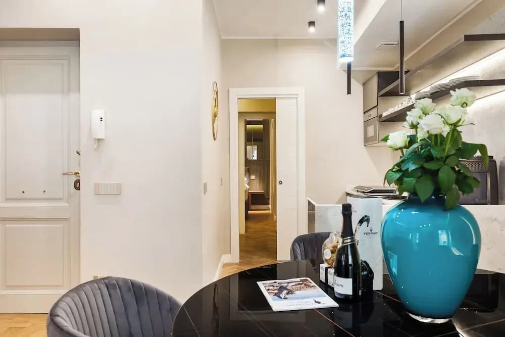 Spanish Steps Apartments - photo 50