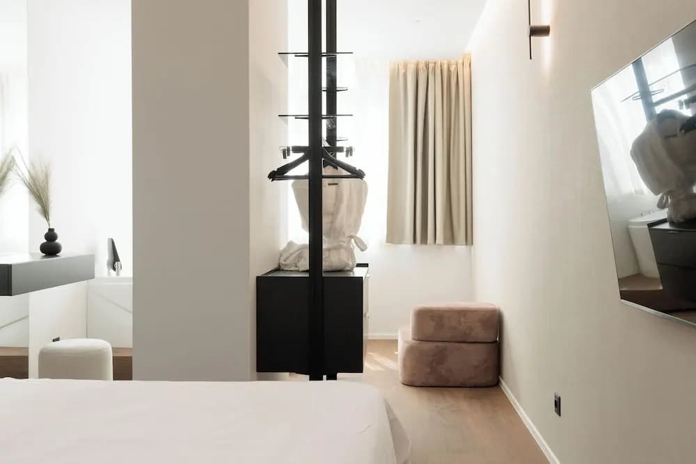 Blanco Athens Aparthotel - photo 2
