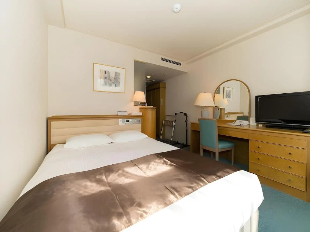 Tokyo Grand Hotel - photo 6
