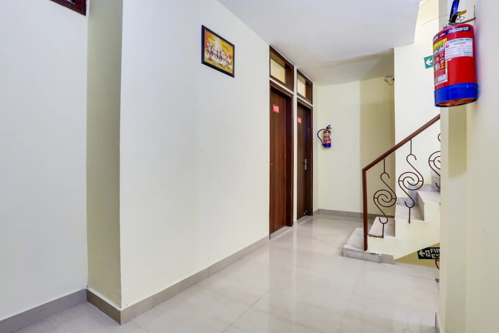 Hotel O Dwarka Metro - photo 10