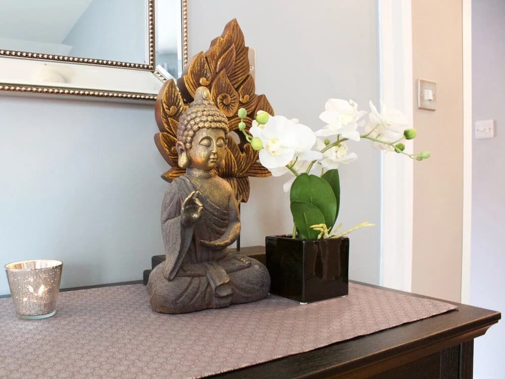 Royal Mile 2 Bedroom Apartment - photo 10
