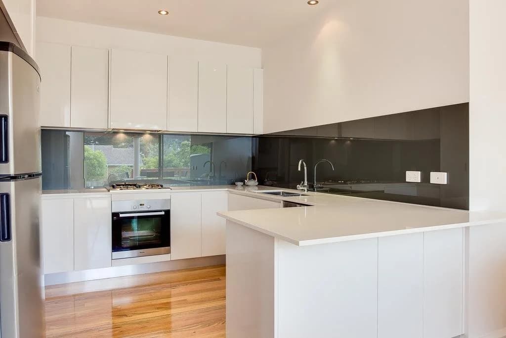 Barefoot Beach Holiday House - photo 14