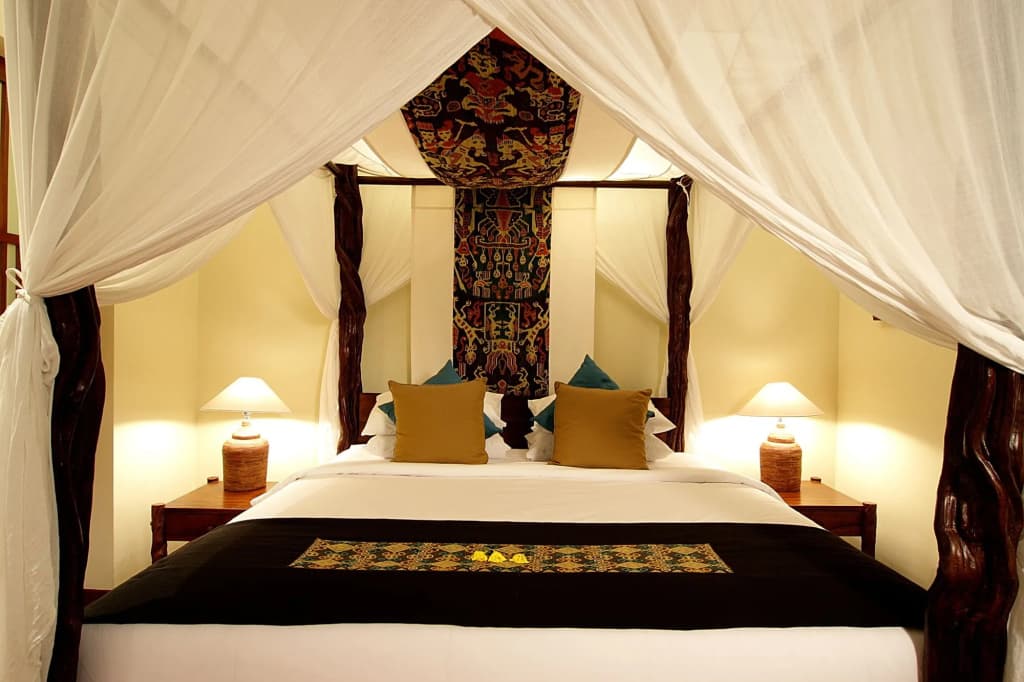The Longhouse Jimbaran Bali - photo 2