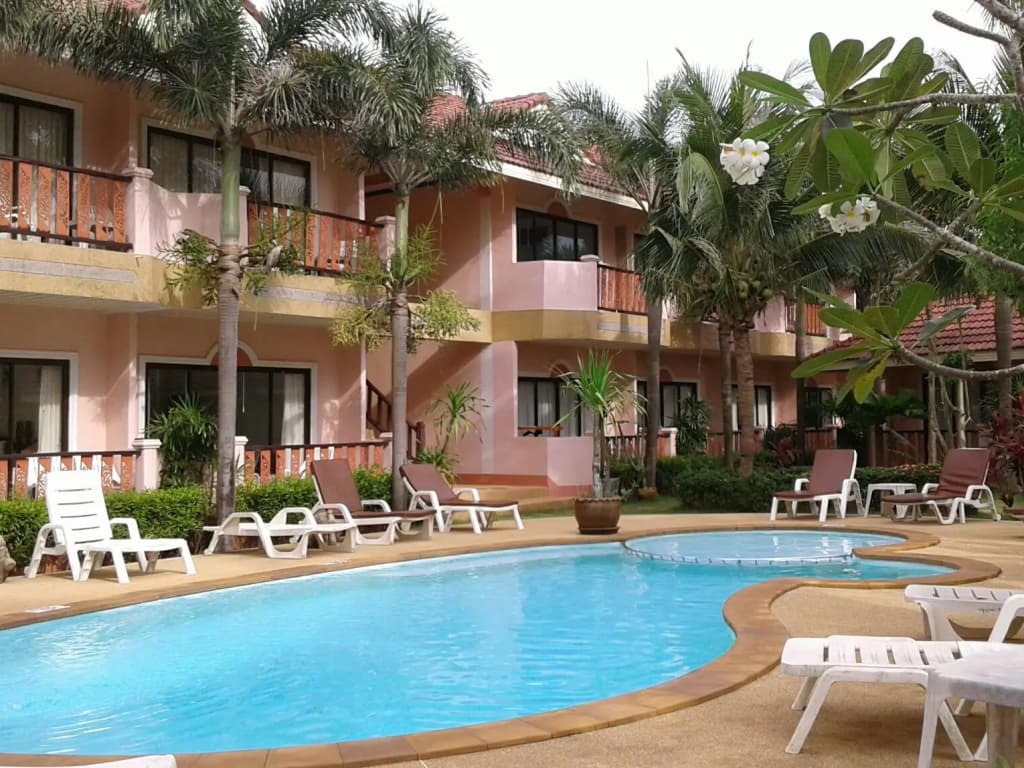 Lanta Seafront Resort - photo 13