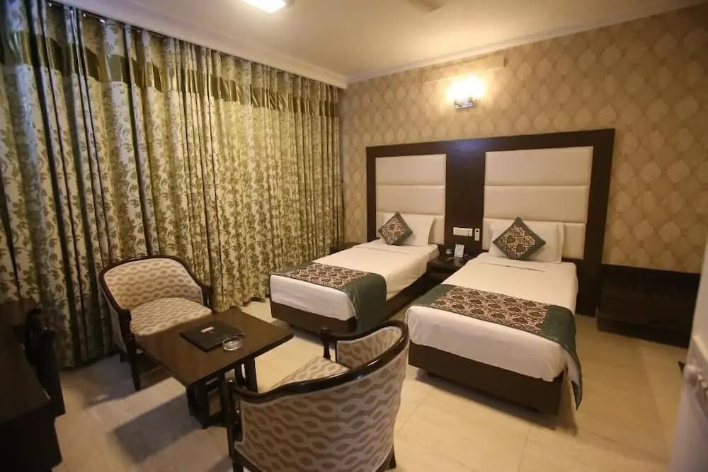 Hotel Amar Inn - photo 6