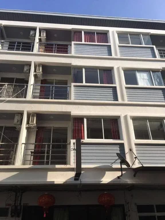 Young House - photo 14
